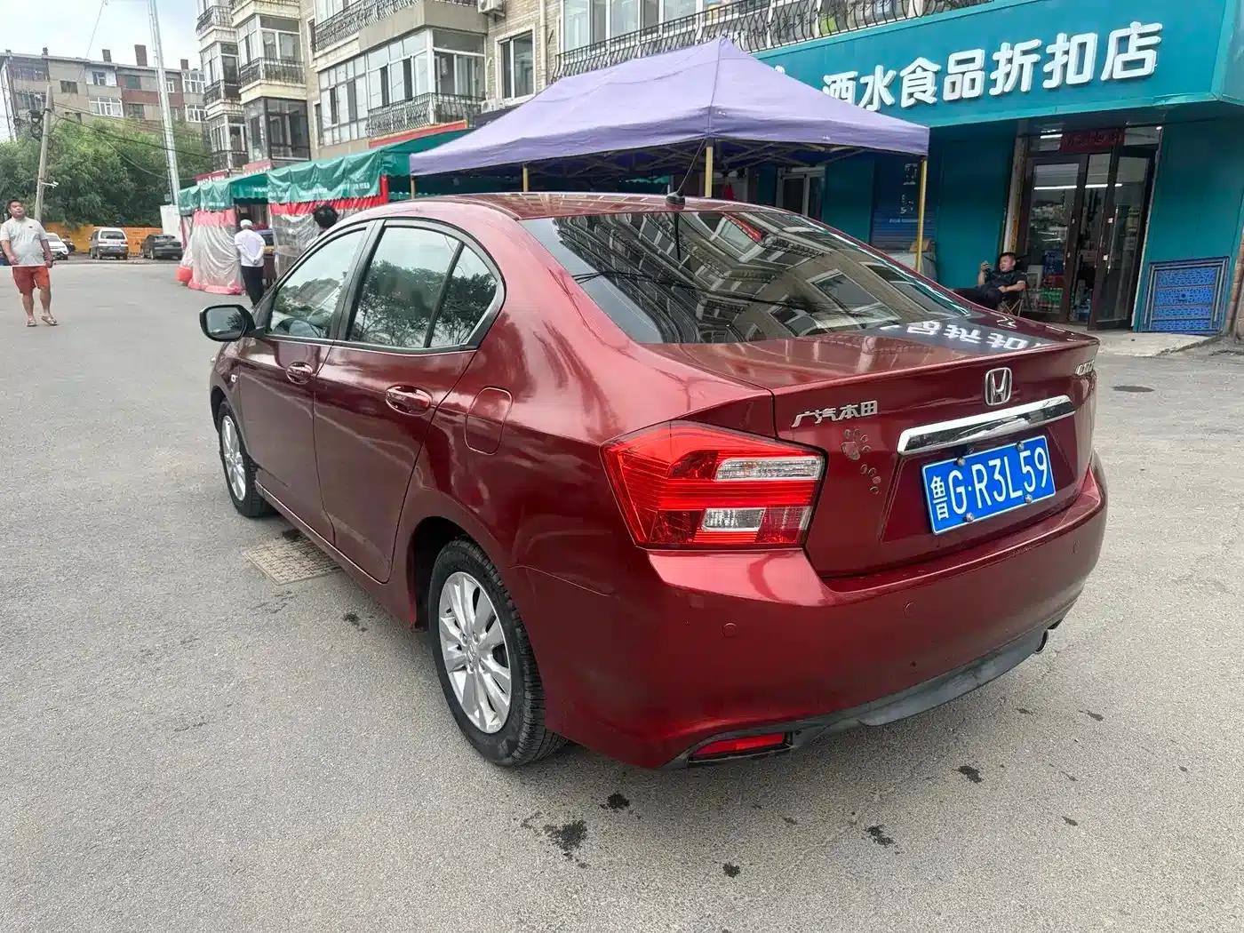 Honda City Classic 2012 1.5L Automatic Elite Edition — миниатюра 6