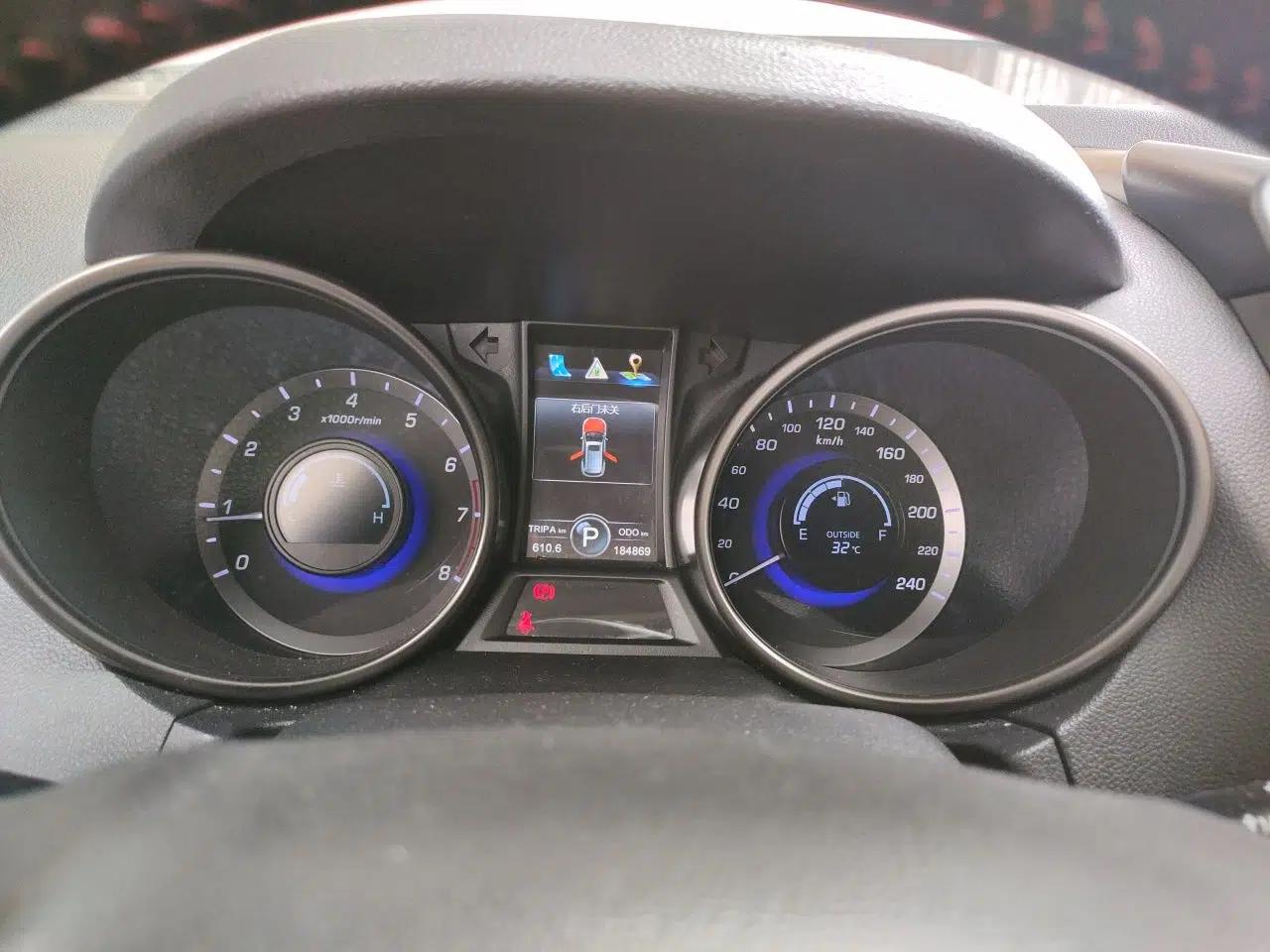 CHANGAN CS75 2014 1.8T Automatic Prestige Model China IV Standard — миниатюра 11