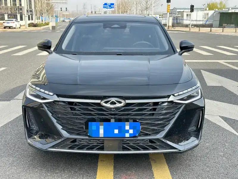 Chery Arrizo 8 2025 2.0T AT Royal+ — миниатюра 2