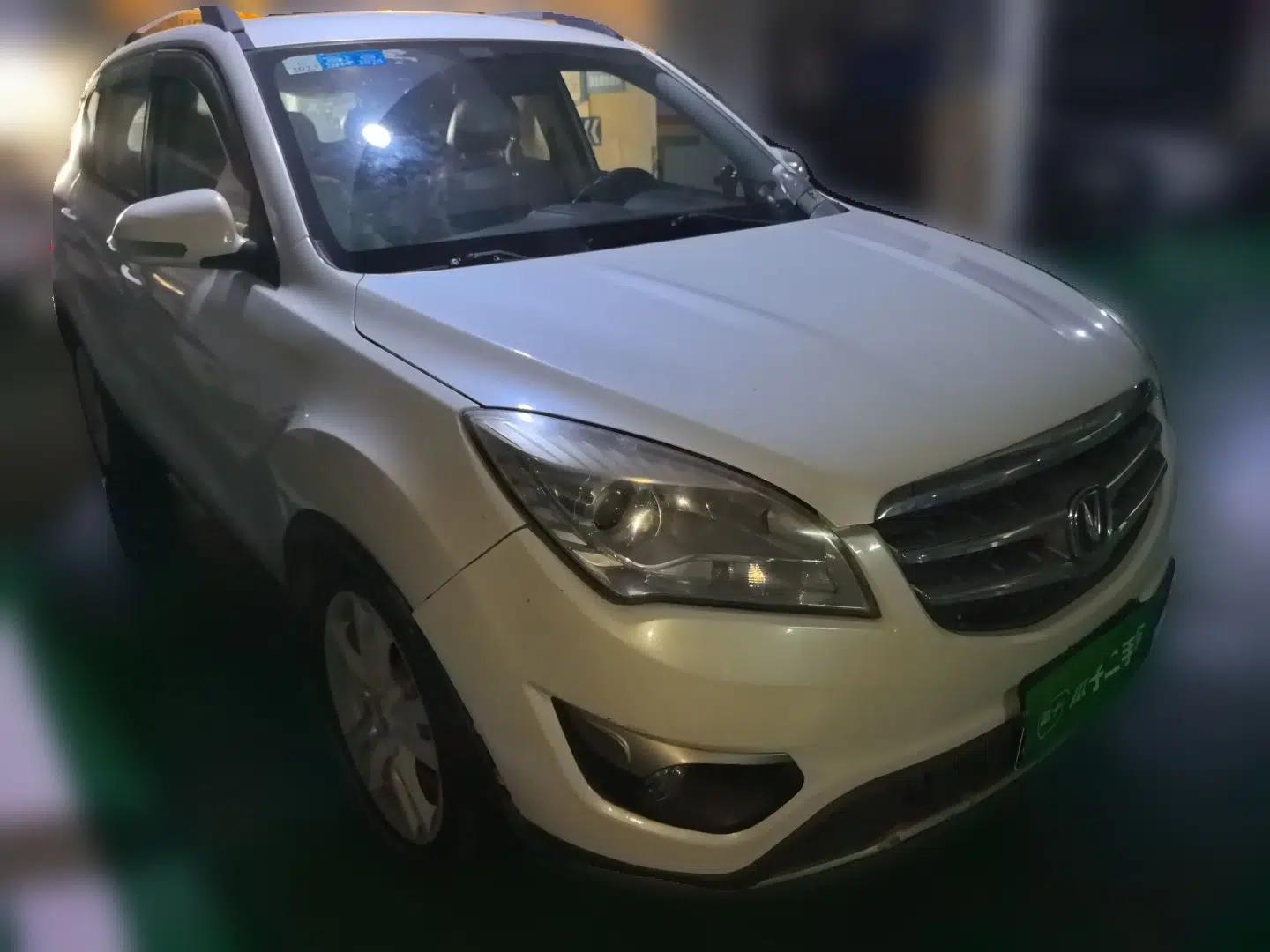 CHANGAN CS35 2012 1.6L Manual Luxury Model China IV Standard — миниатюра 3