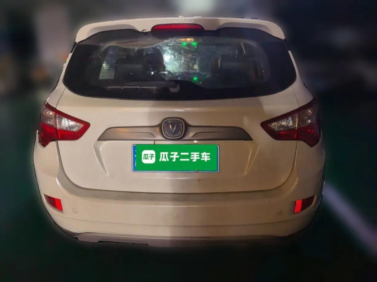 CHANGAN CS35 2012 1.6L Manual Luxury Model China IV Standard — миниатюра 5