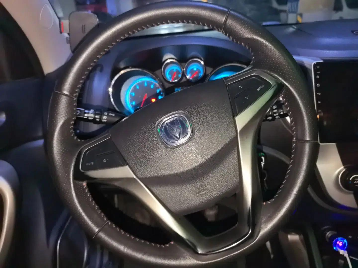 CHANGAN CS35 2012 1.6L Manual Luxury Model China IV Standard — миниатюра 10