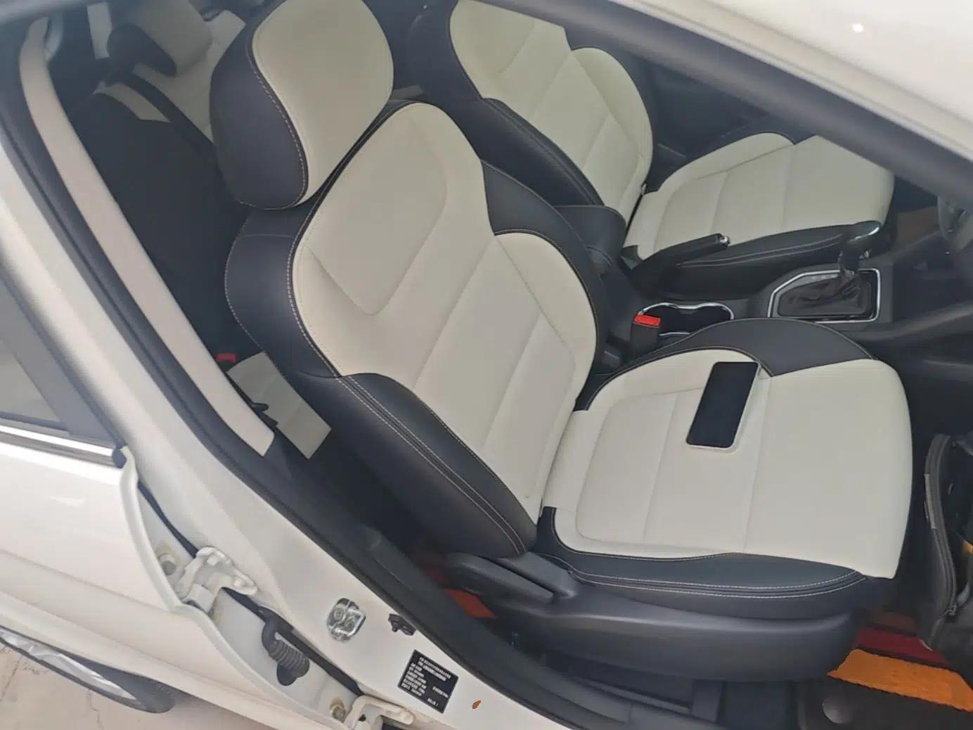 CHANGAN CS35 2017 1.6L Automatic Luxury Model — миниатюра 19
