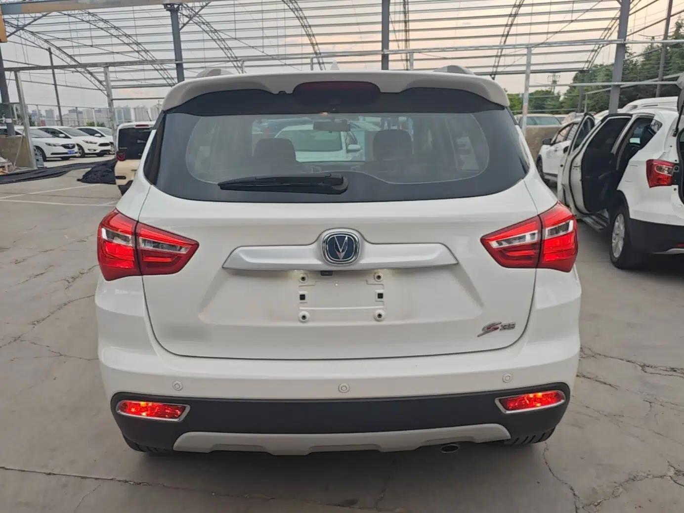 CHANGAN CS35 2017 1.6L Automatic Luxury Model — миниатюра 5