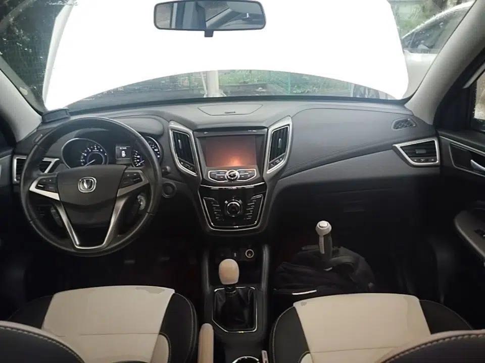 CHANGAN CS35 2017 1.6L Manual Luxury Model — миниатюра 17