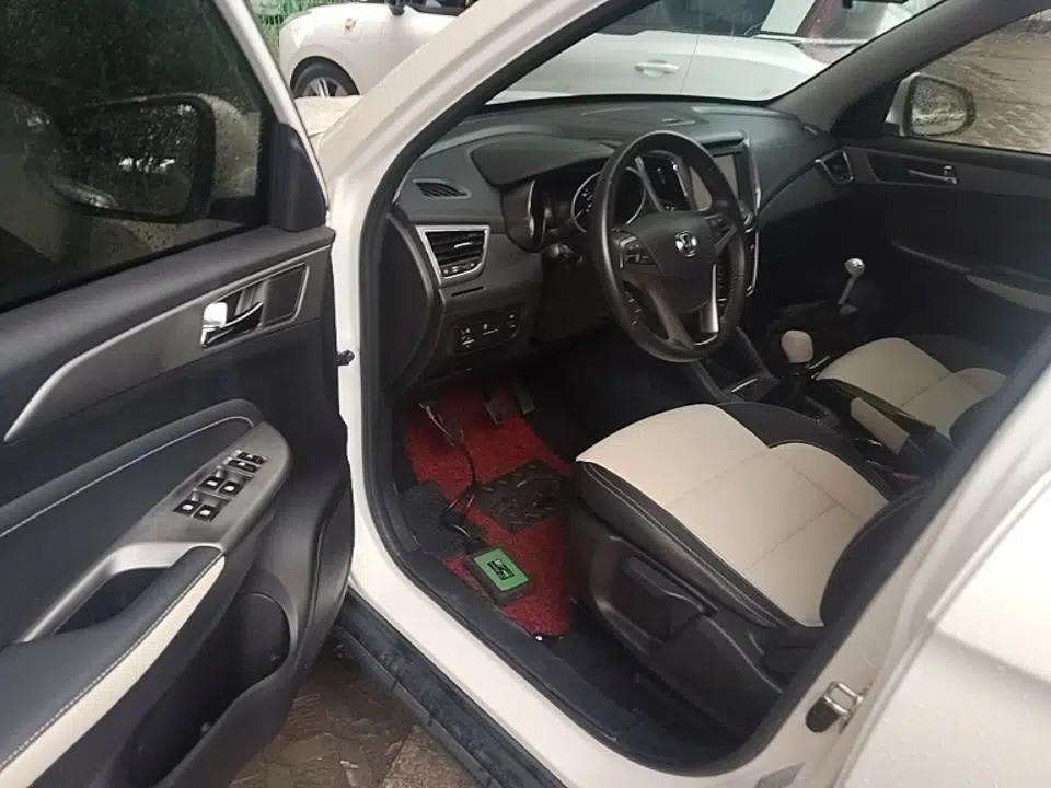 CHANGAN CS35 2017 1.6L Manual Luxury Model — миниатюра 23