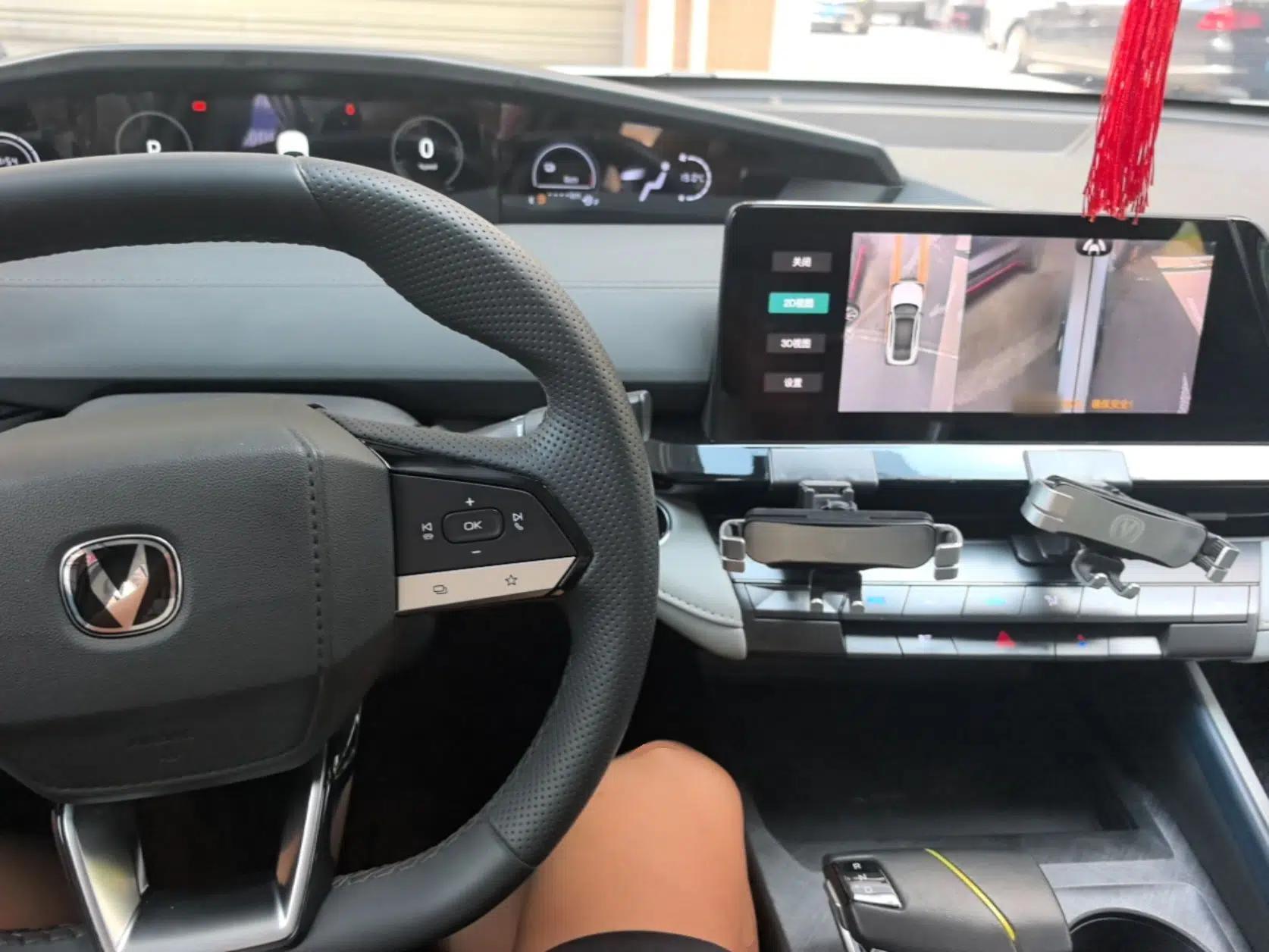 CHANGAN UNI-V iDD 2023 ZhiDian iDD 1.5T 113km Smart & Fun Version — миниатюра 12