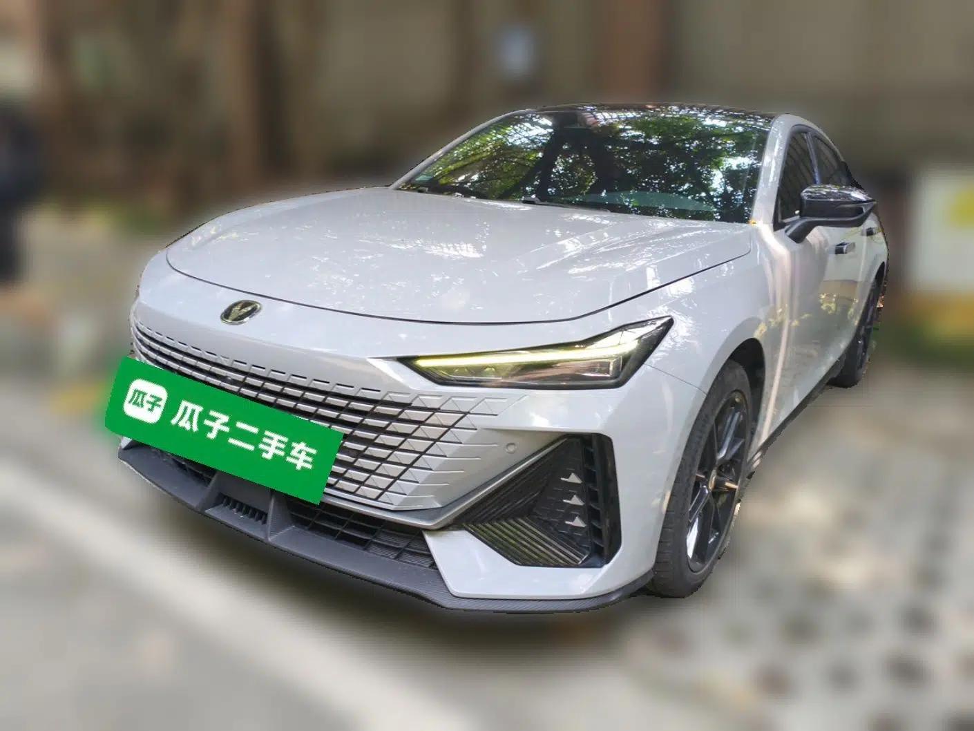 CHANGAN UNI-V iDD 2023 ZhiDian iDD 1.5T 113km ZhiKu Model — миниатюра 1
