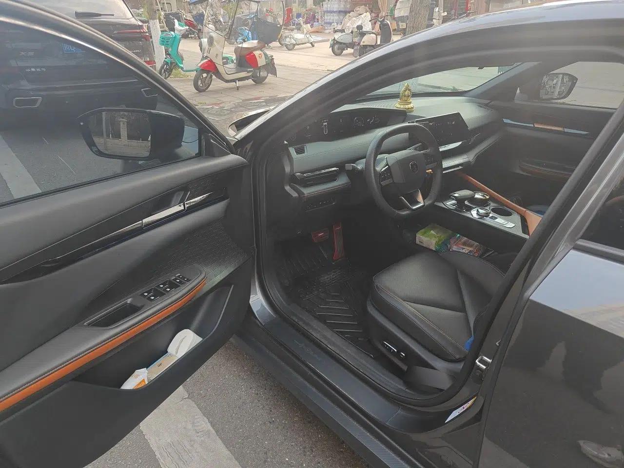 CHANGAN UNI-V iDD 2023 ZhiDian iDD 1.5T 113km ZhiKu Model — миниатюра 16