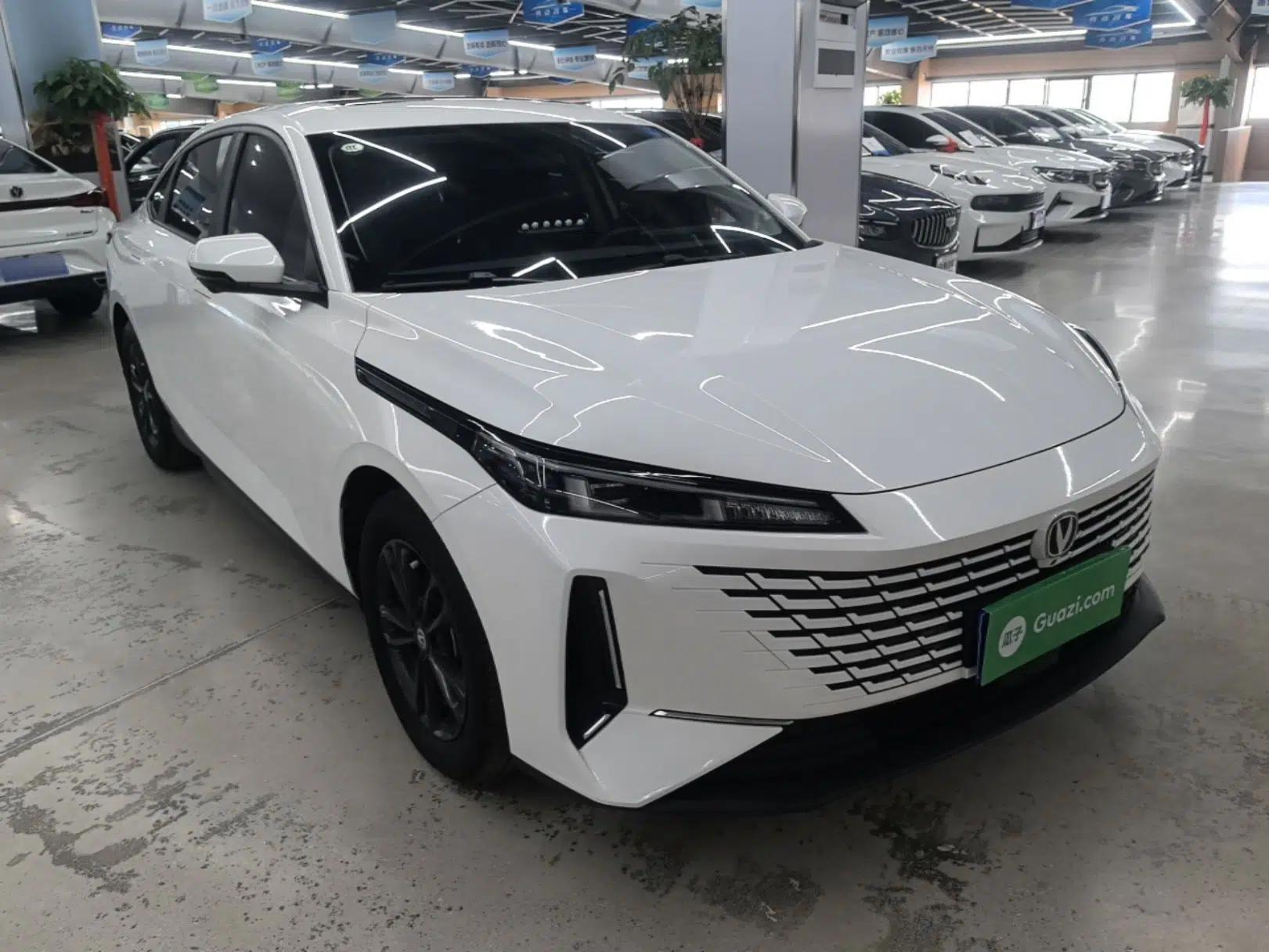 CHANGAN Eado DD 2023 Blue Whale NE 1.5T GDI DCT Luxury Edition — миниатюра 3