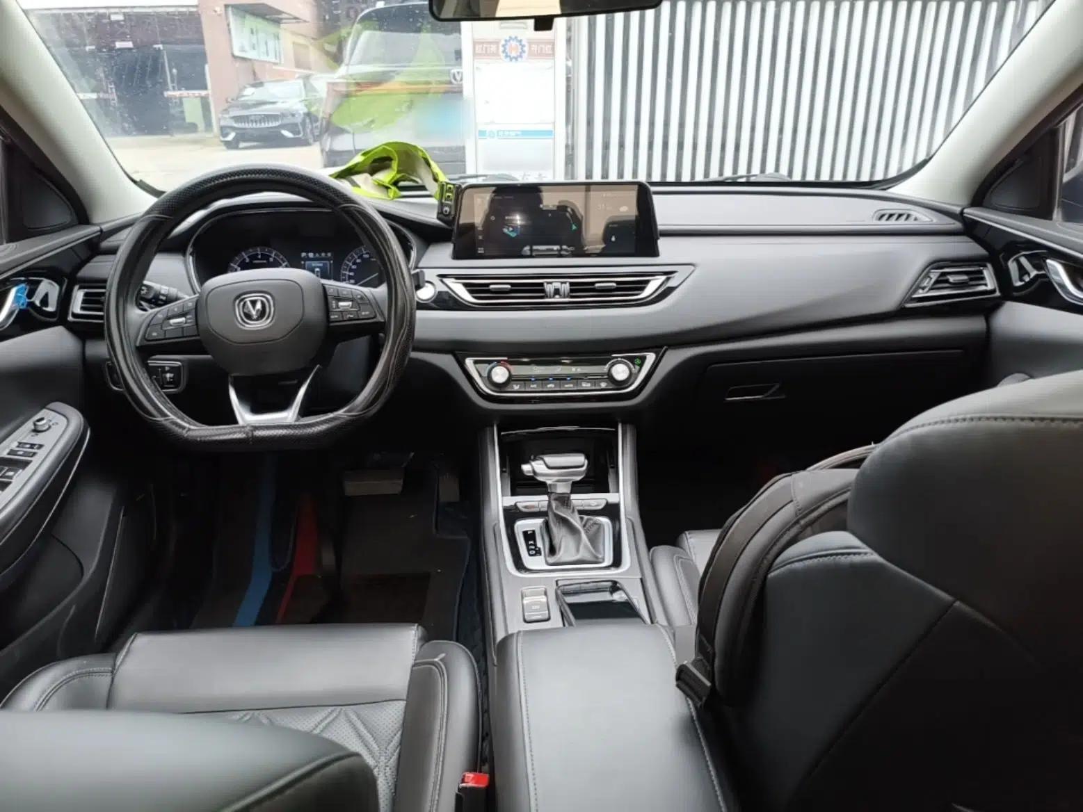 CHANGAN Ruicheng CC 2022 Blue Whale Edition 1.5T DCT Luxury Model — миниатюра 12