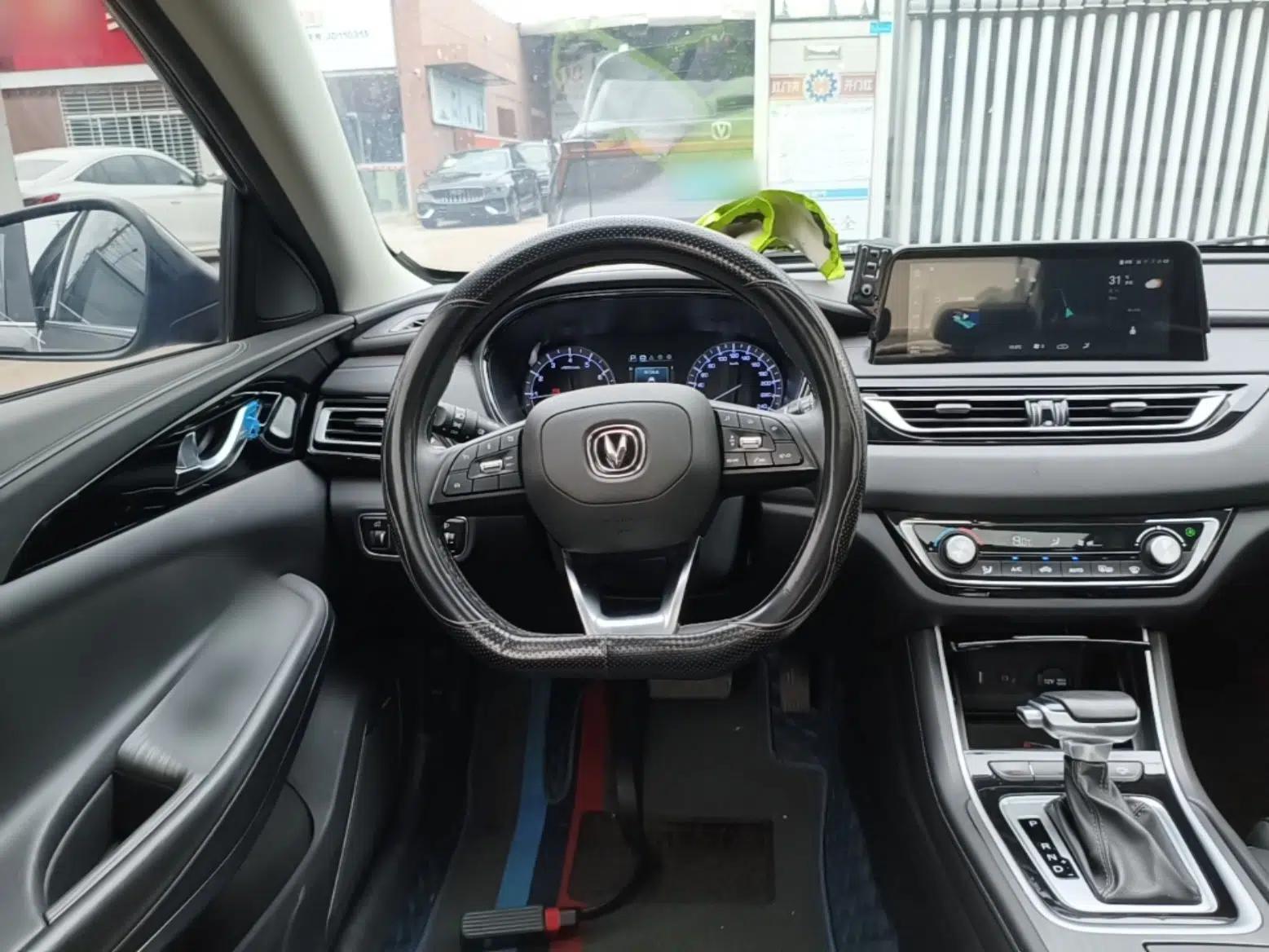 CHANGAN Ruicheng CC 2022 Blue Whale Edition 1.5T DCT Luxury Model — миниатюра 13