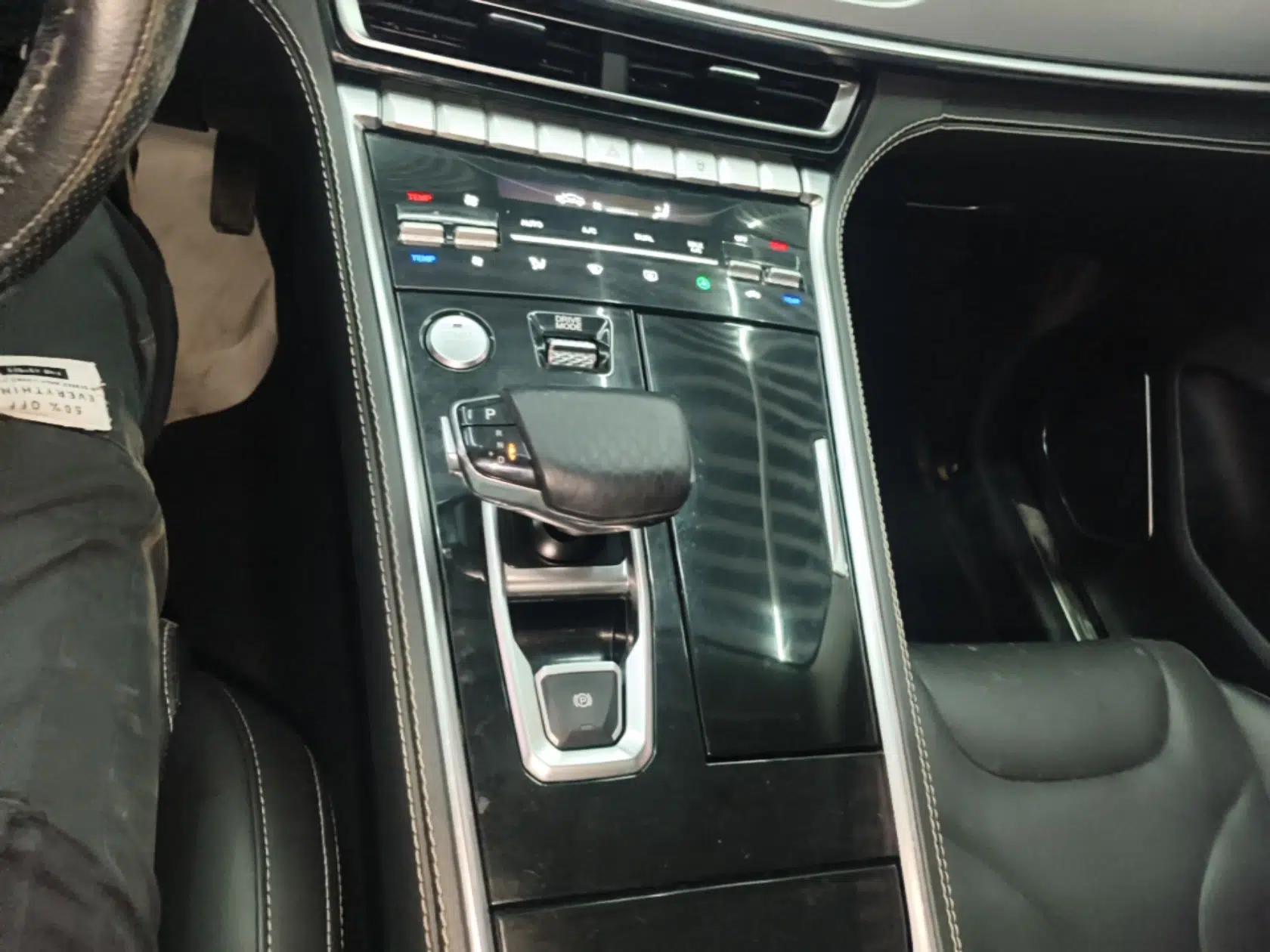 CHANGAN CS85 COUPE 2019 2.0T Automatic Version China V Standard — миниатюра 21
