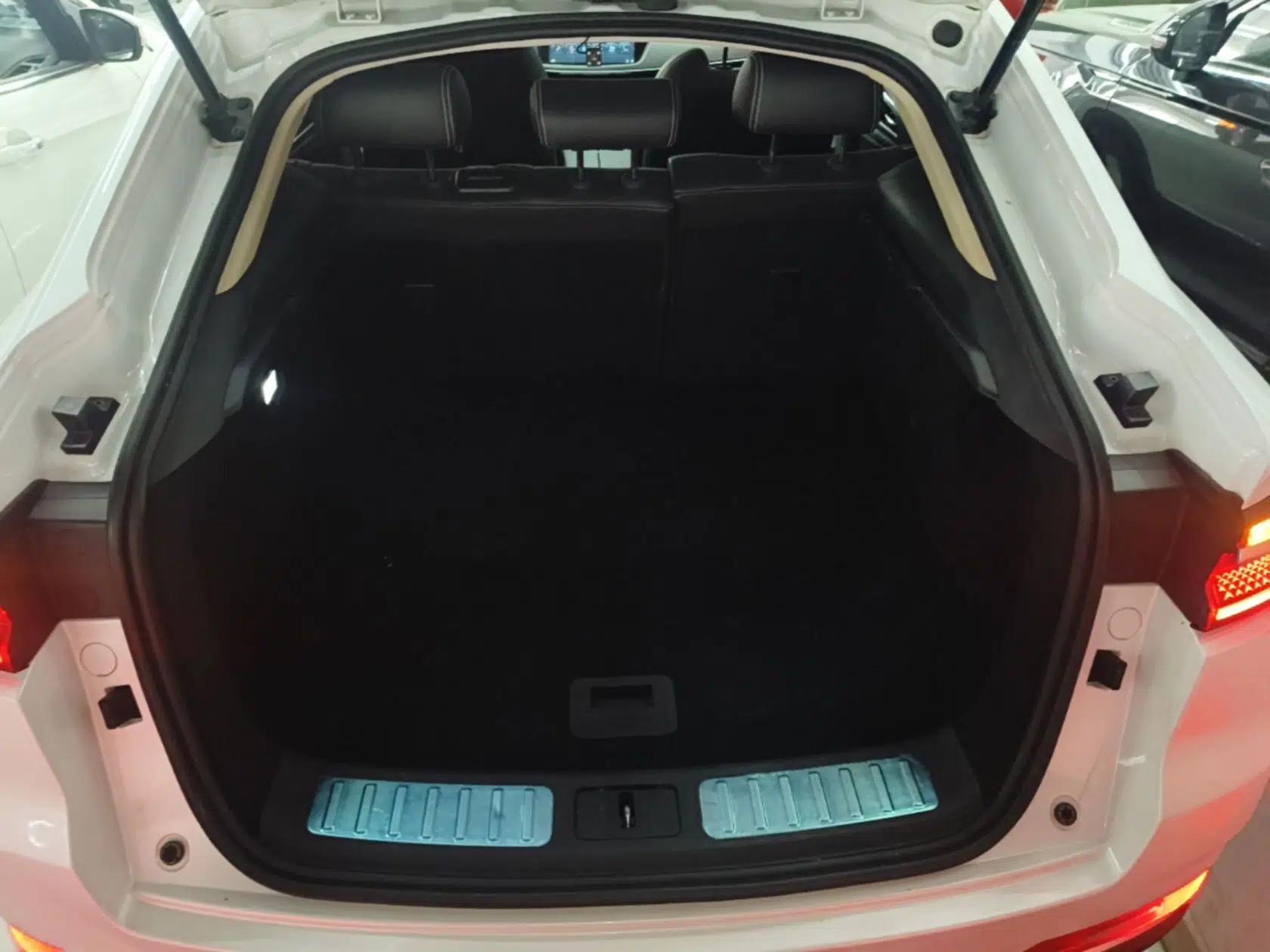 CHANGAN CS85 COUPE 2019 2.0T Automatic Version China V Standard — миниатюра 27