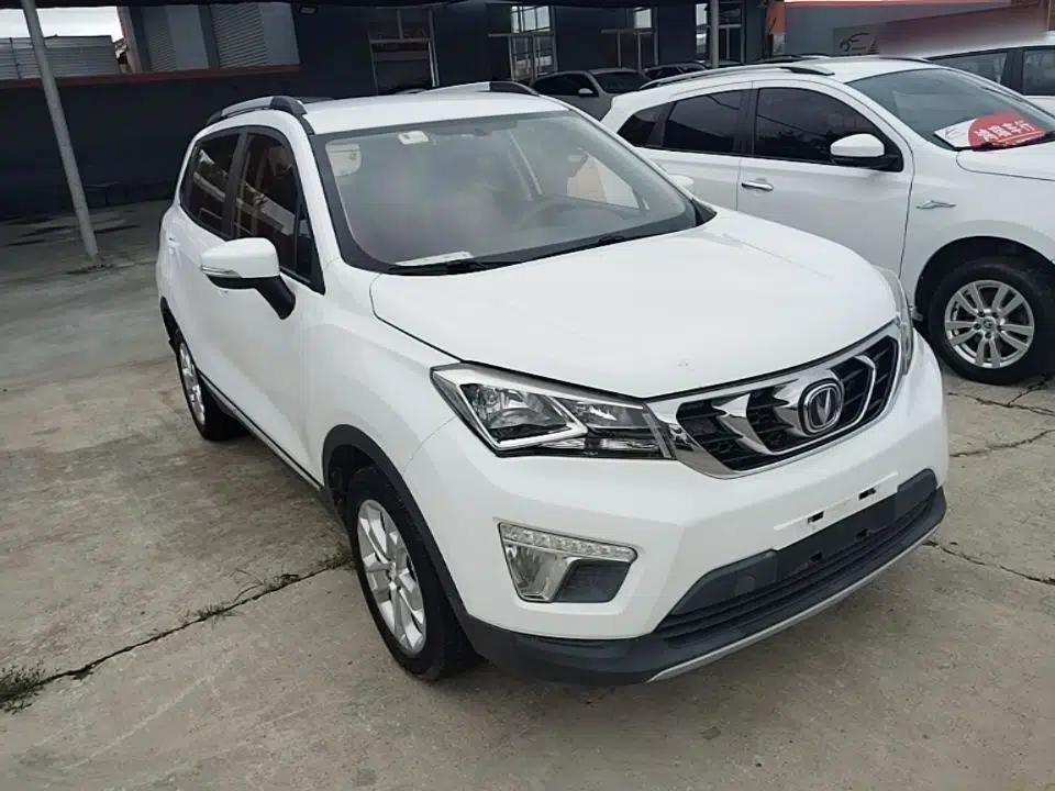 CHANGAN CS15 2016 1.5L Automatic Fashion Edition — миниатюра 3