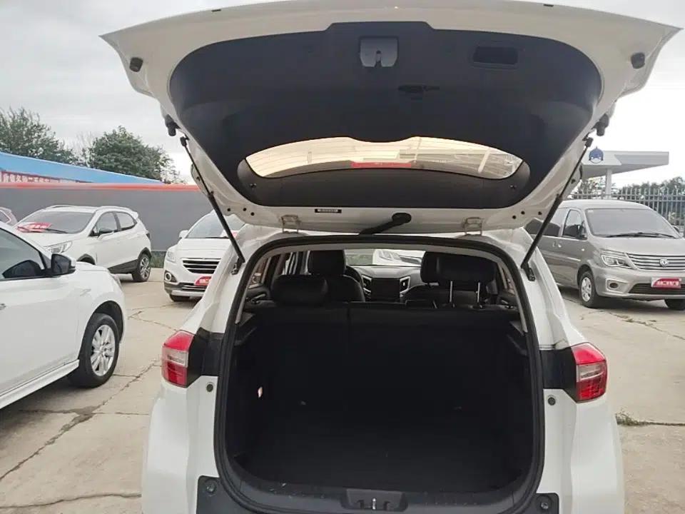 CHANGAN CS15 2016 1.5L Automatic Fashion Edition — миниатюра 22