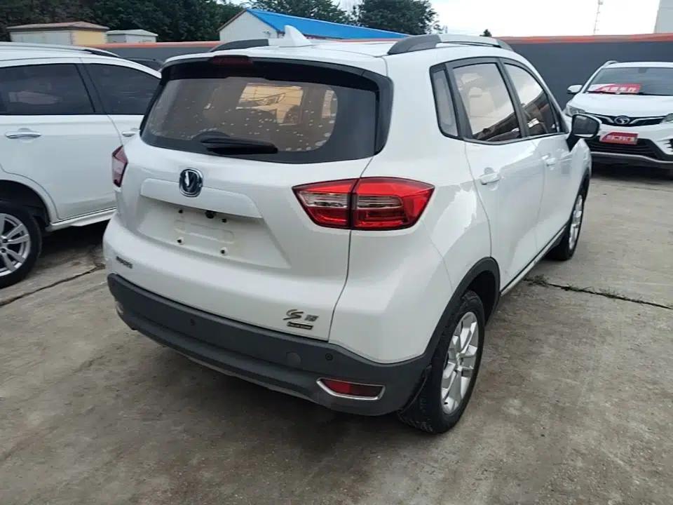 CHANGAN CS15 2016 1.5L Automatic Fashion Edition — миниатюра 6
