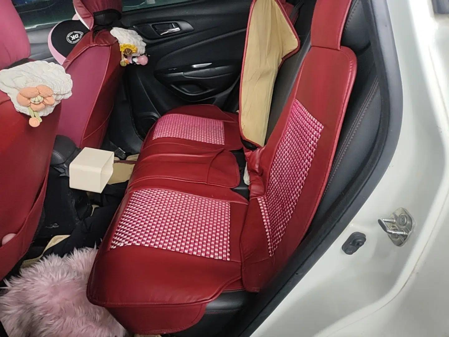 CHANGAN CS15 2016 1.5L Automatic Fashion Edition — миниатюра 25