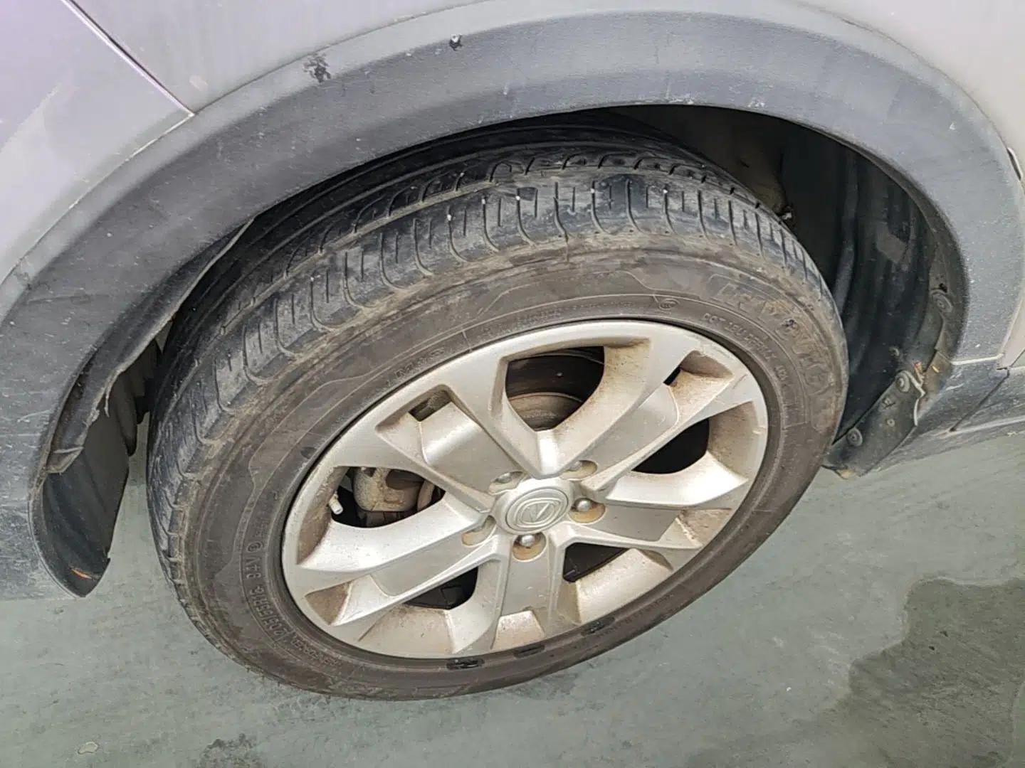 CHANGAN CS15 2016 1.5L Automatic Fashion Edition — миниатюра 10