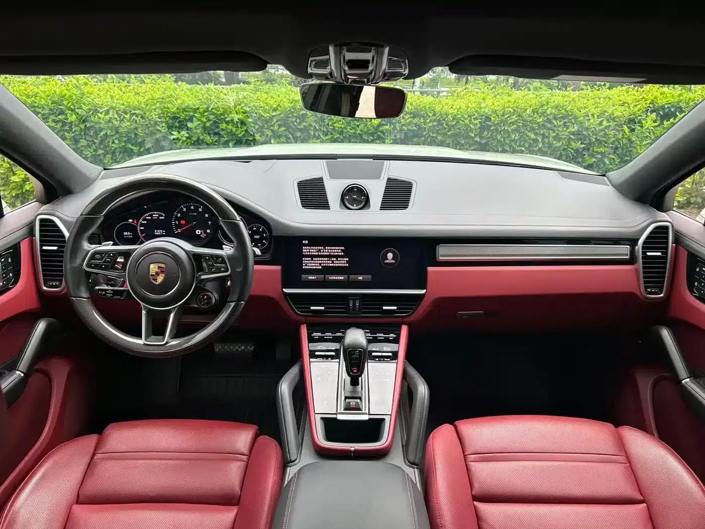 2023 Cayenne Coupé 3.0T Platinum Edition — миниатюра 9