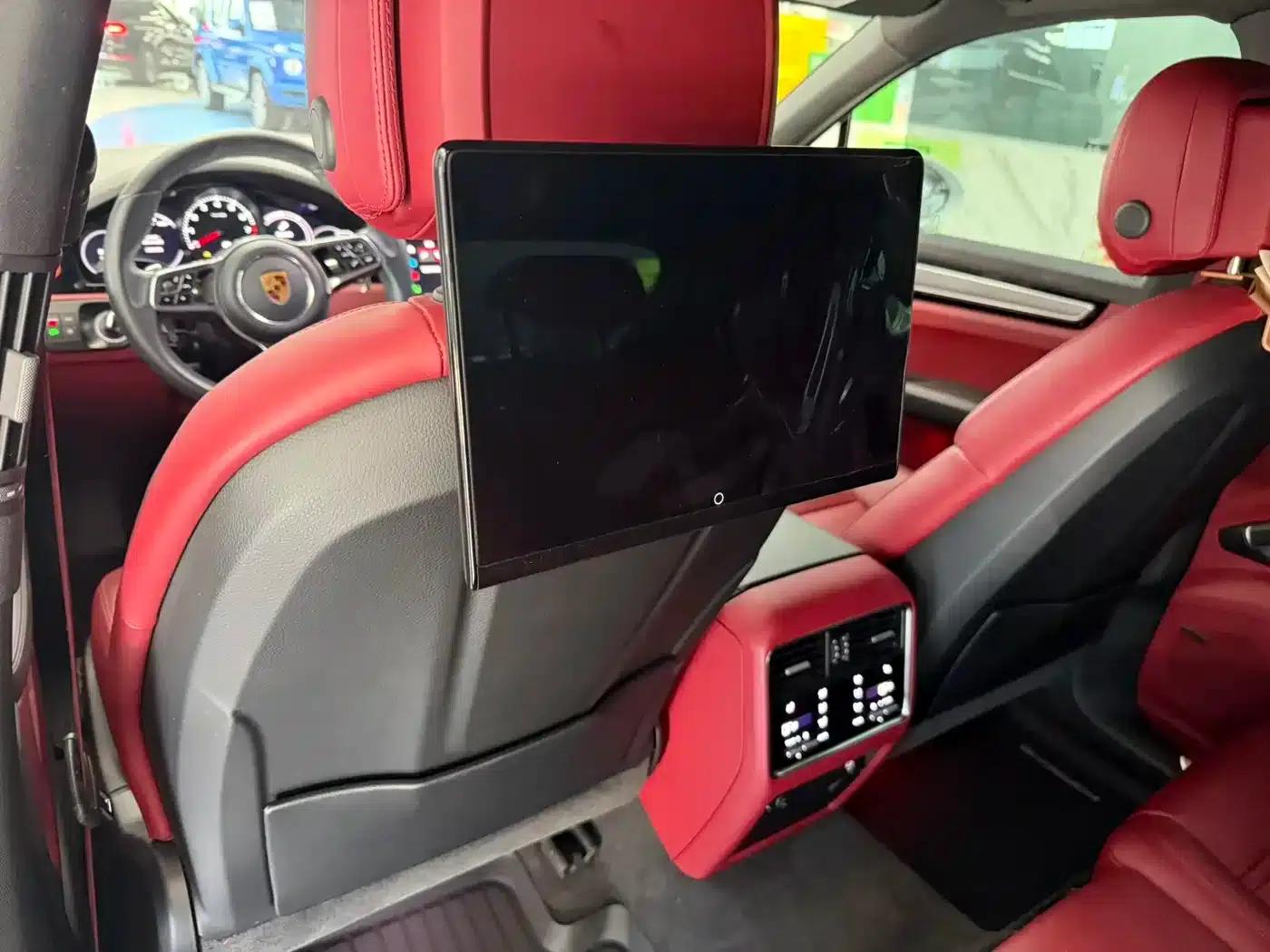 2023 Cayenne 3.0T Platinum Edition — миниатюра 15