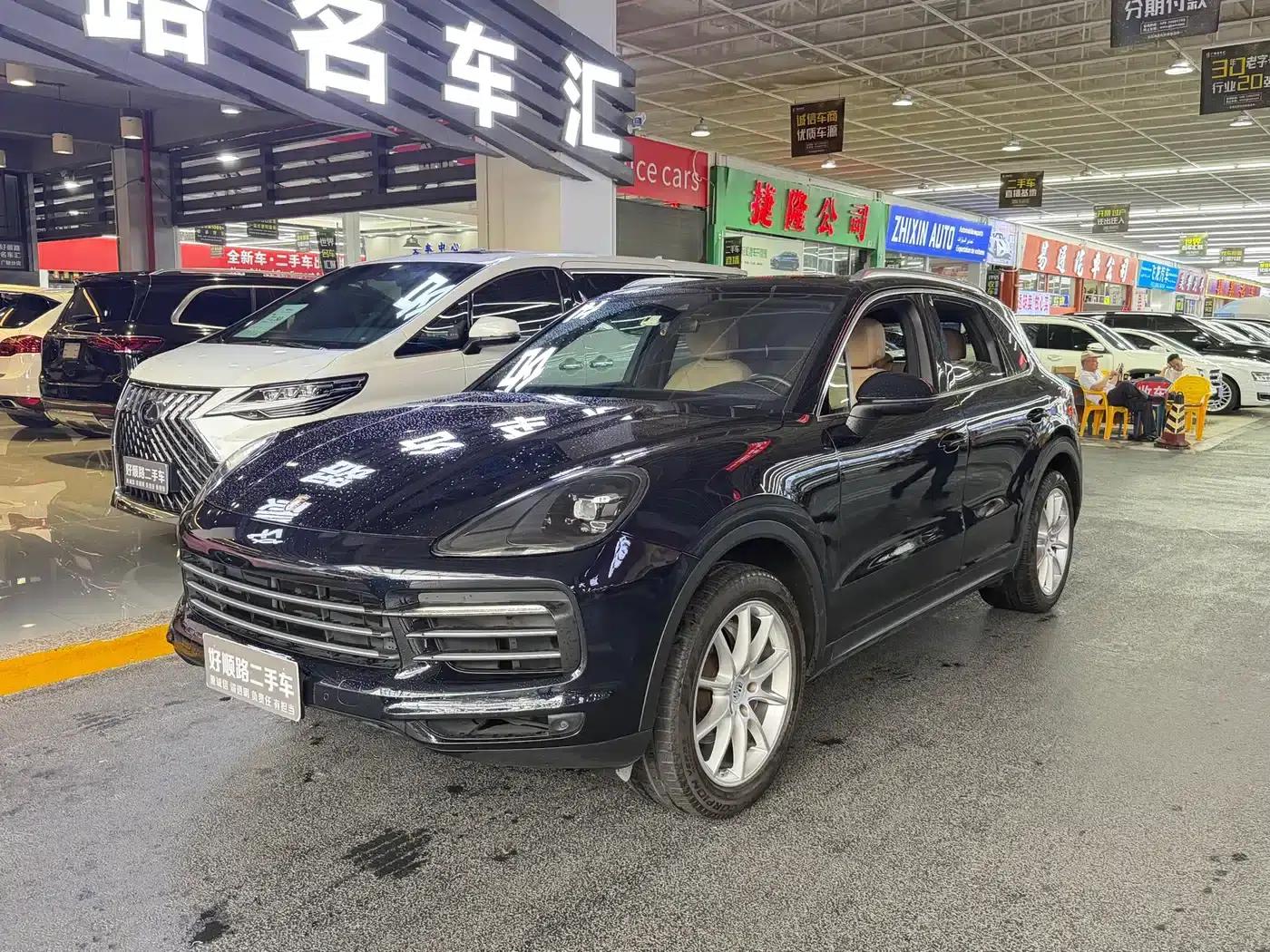 Cayenne 2019 Cayenne 3.0T — миниатюра 1