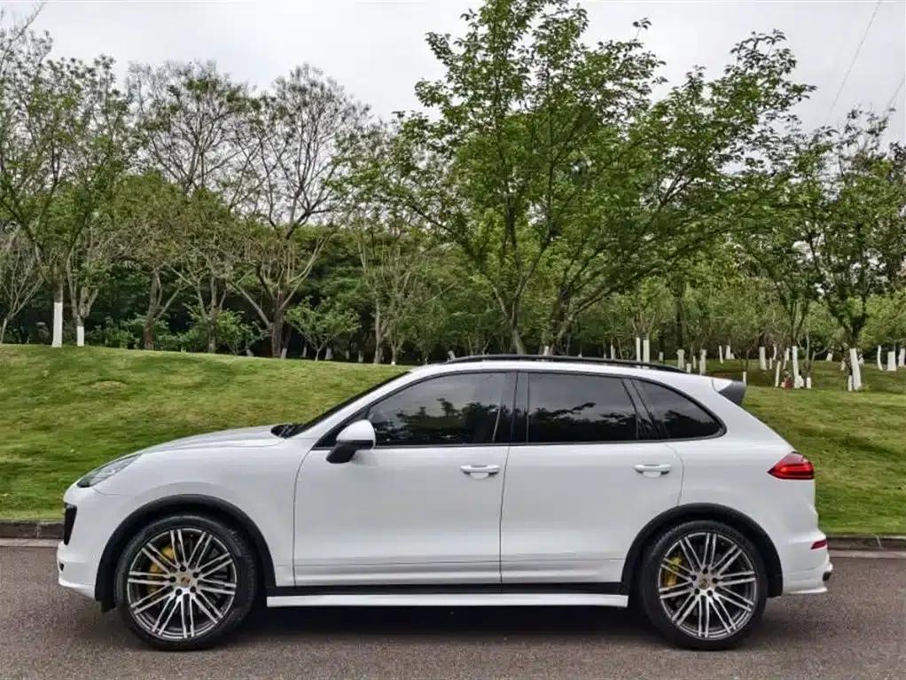 Cayenne 2015 Cayenne Turbo 4.8T — миниатюра 4