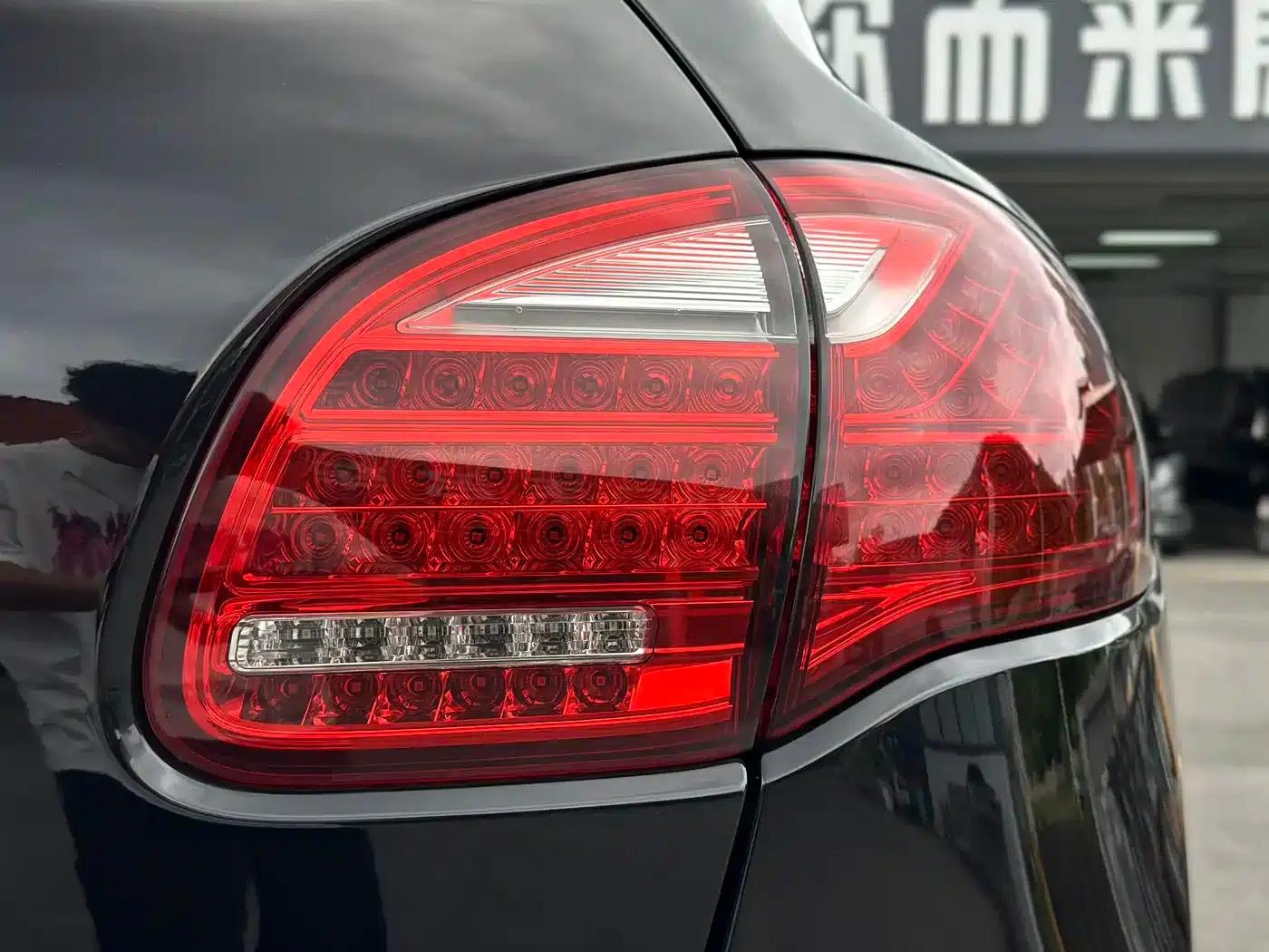 Cayenne 2011 Cayenne 3.0T — миниатюра 5