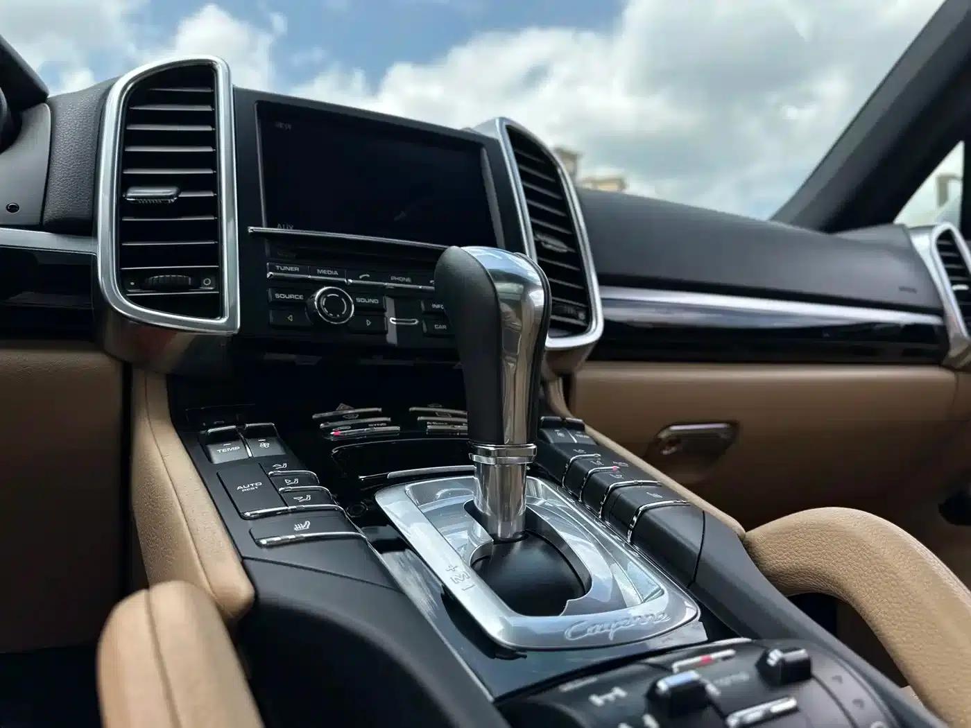 Cayenne 2014 Cayenne Platinum Edition 3.0T — миниатюра 12