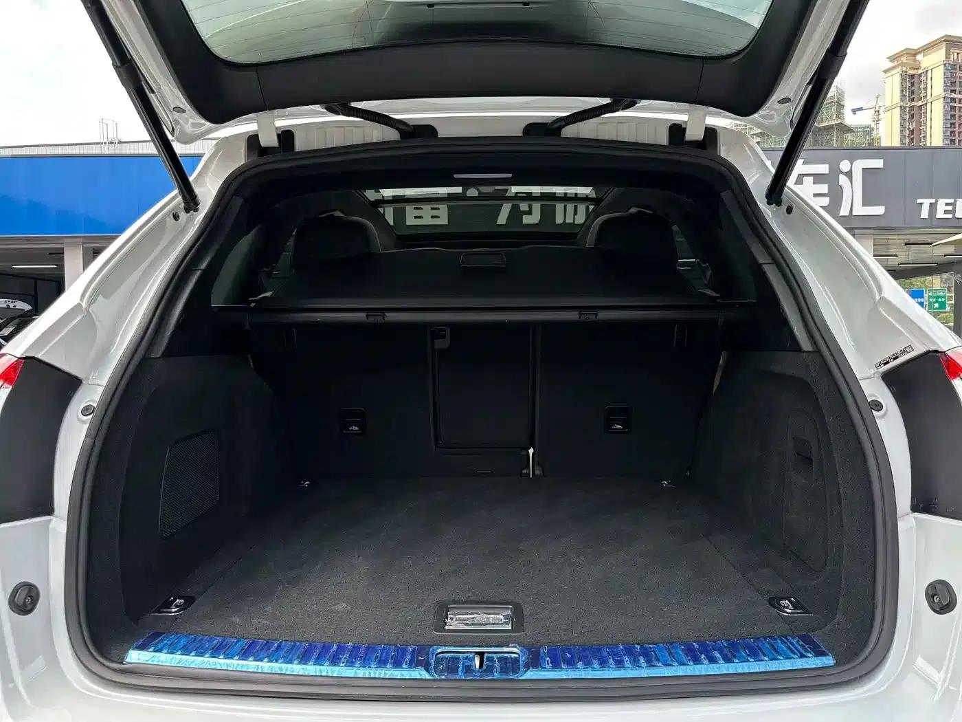 Cayenne 2014 Cayenne Platinum Edition 3.0T — миниатюра 14