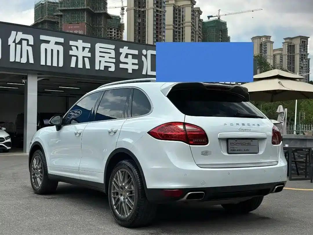 Cayenne 2014 Cayenne Platinum Edition 3.0T — миниатюра 17