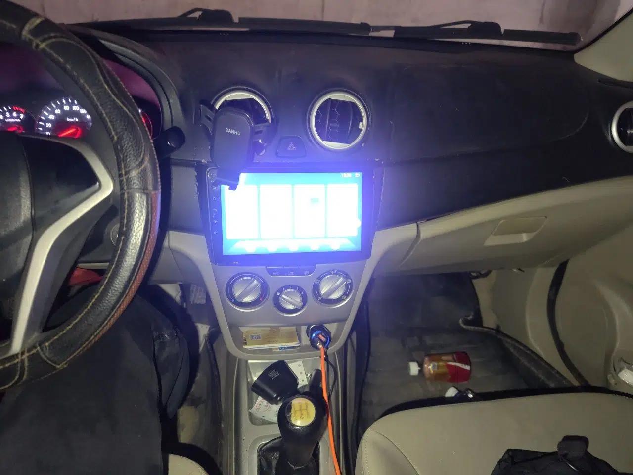 CHANGAN Alsvin V3 2012 1.3L Manual Standard Edition — миниатюра 13