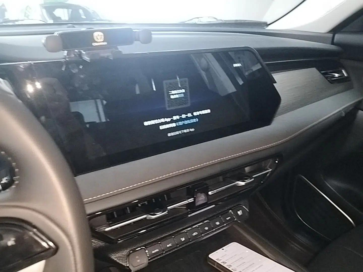 CHANGAN X7 PLUS 2024 1.5T Automatic Prestige 7-Seater — миниатюра 15