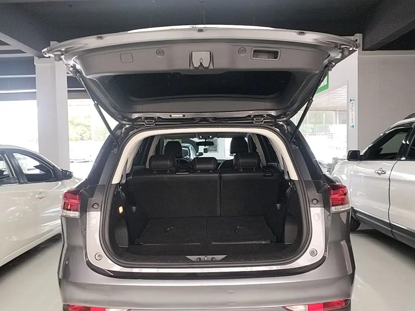 CHANGAN X7 PLUS 2024 1.5T Automatic Prestige 7-Seater — миниатюра 22