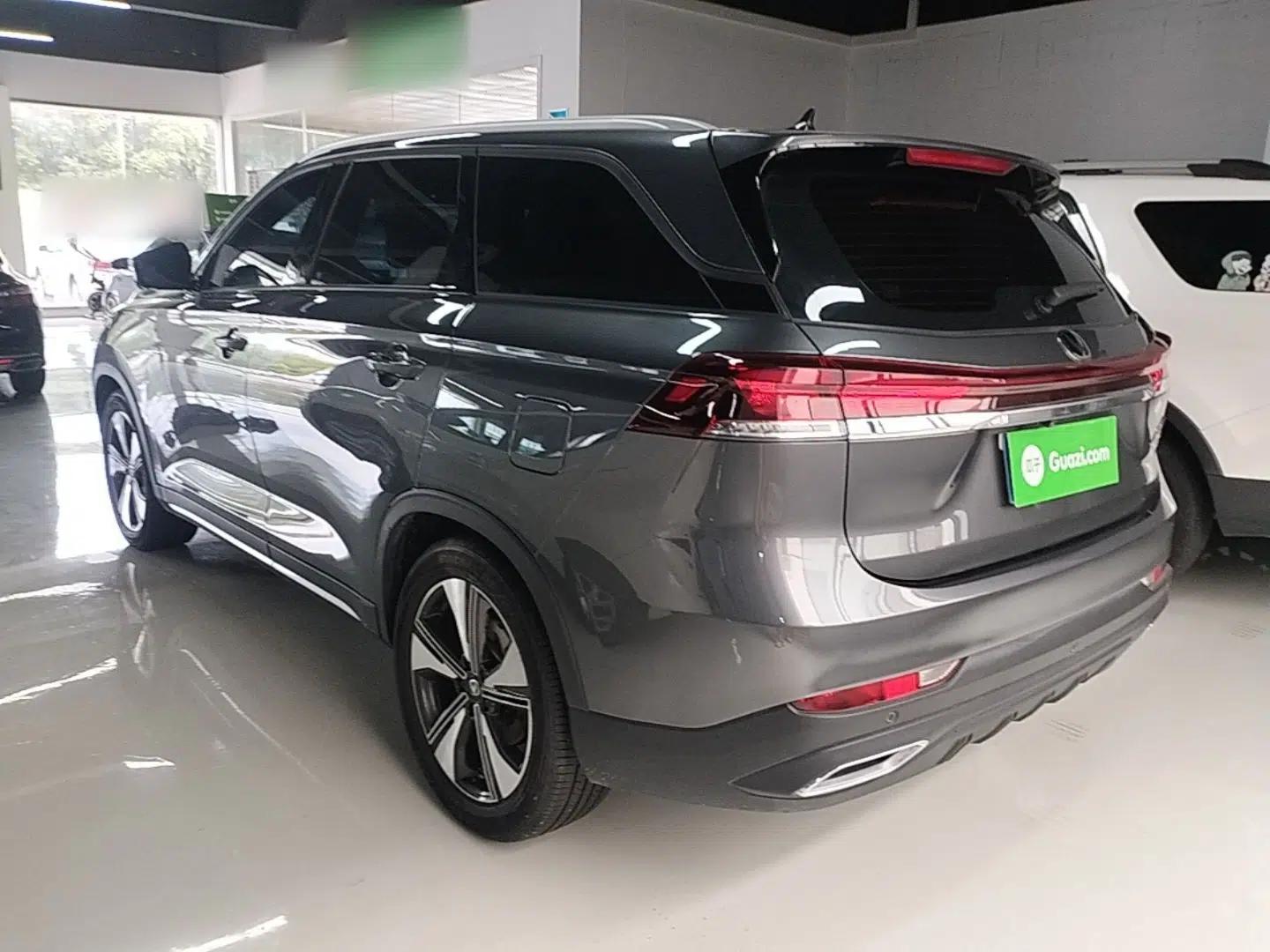 CHANGAN X7 PLUS 2024 1.5T Automatic Prestige 7-Seater — миниатюра 4