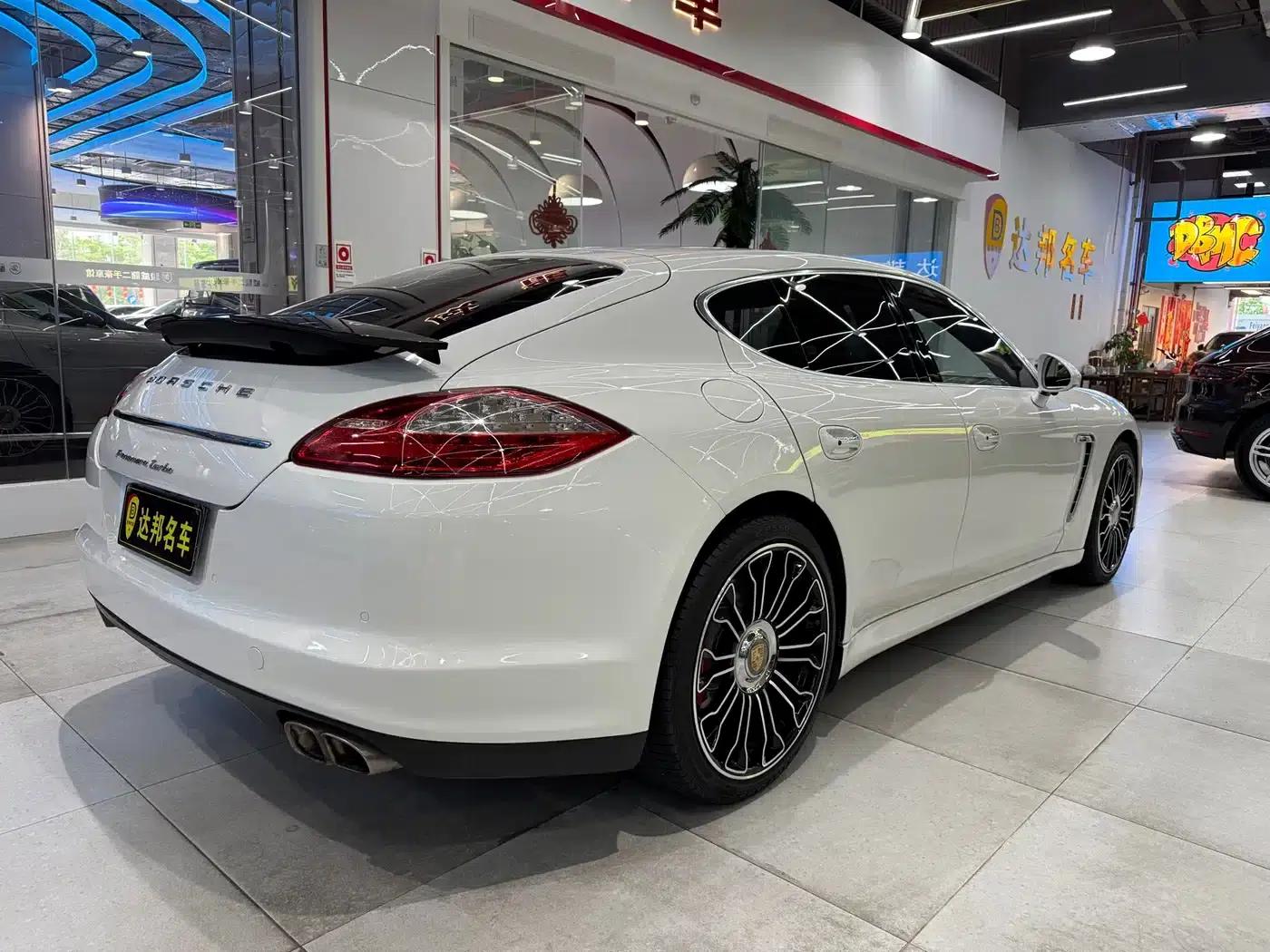 Panamera 2010 Panamera Turbo 4.8T — миниатюра 18