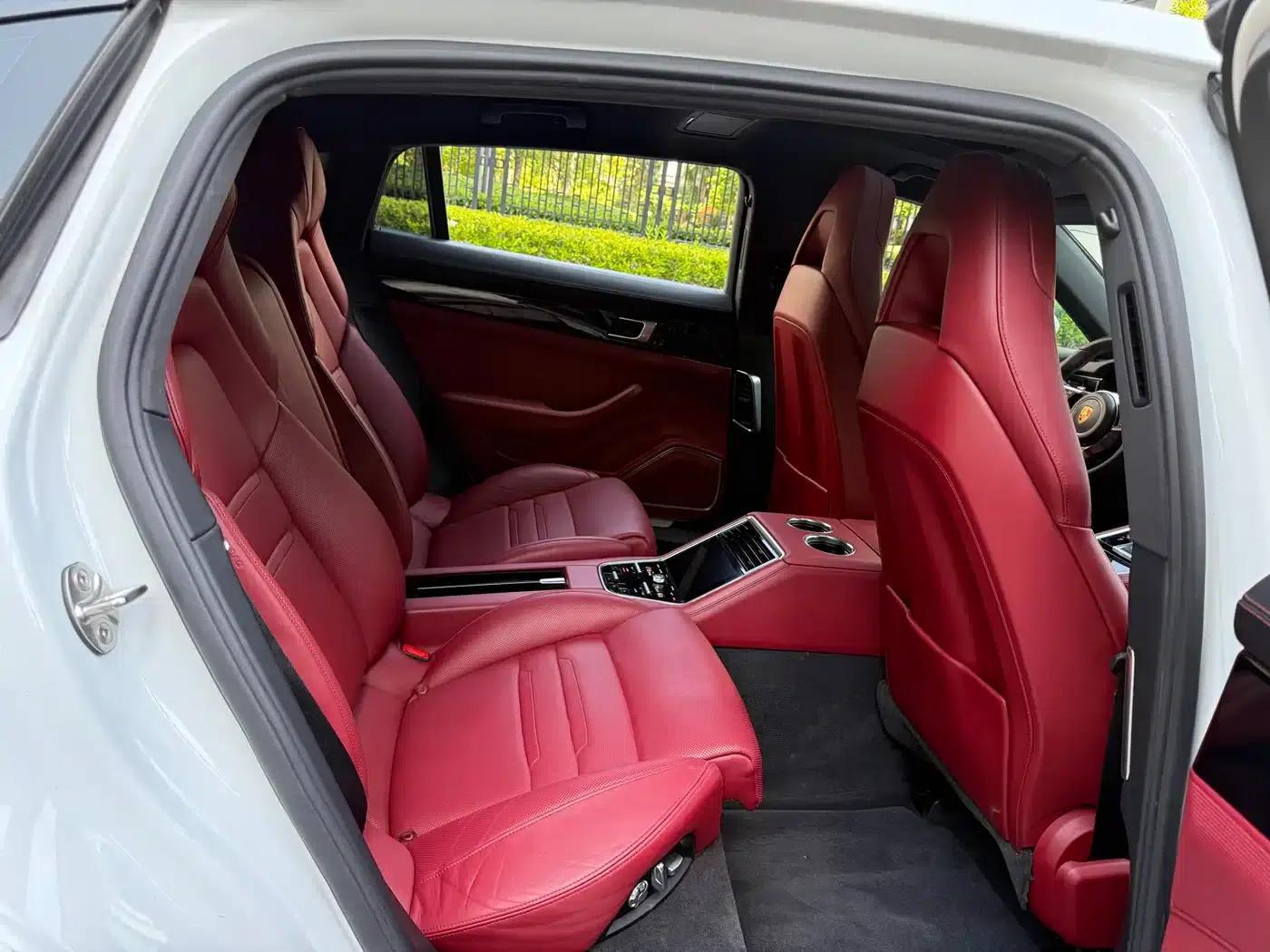 2017 Panamera Executive Long Wheelbase 3.0T — миниатюра 16