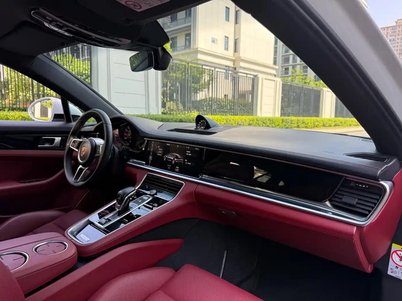 2017 Panamera Executive Long Wheelbase 3.0T — миниатюра 19