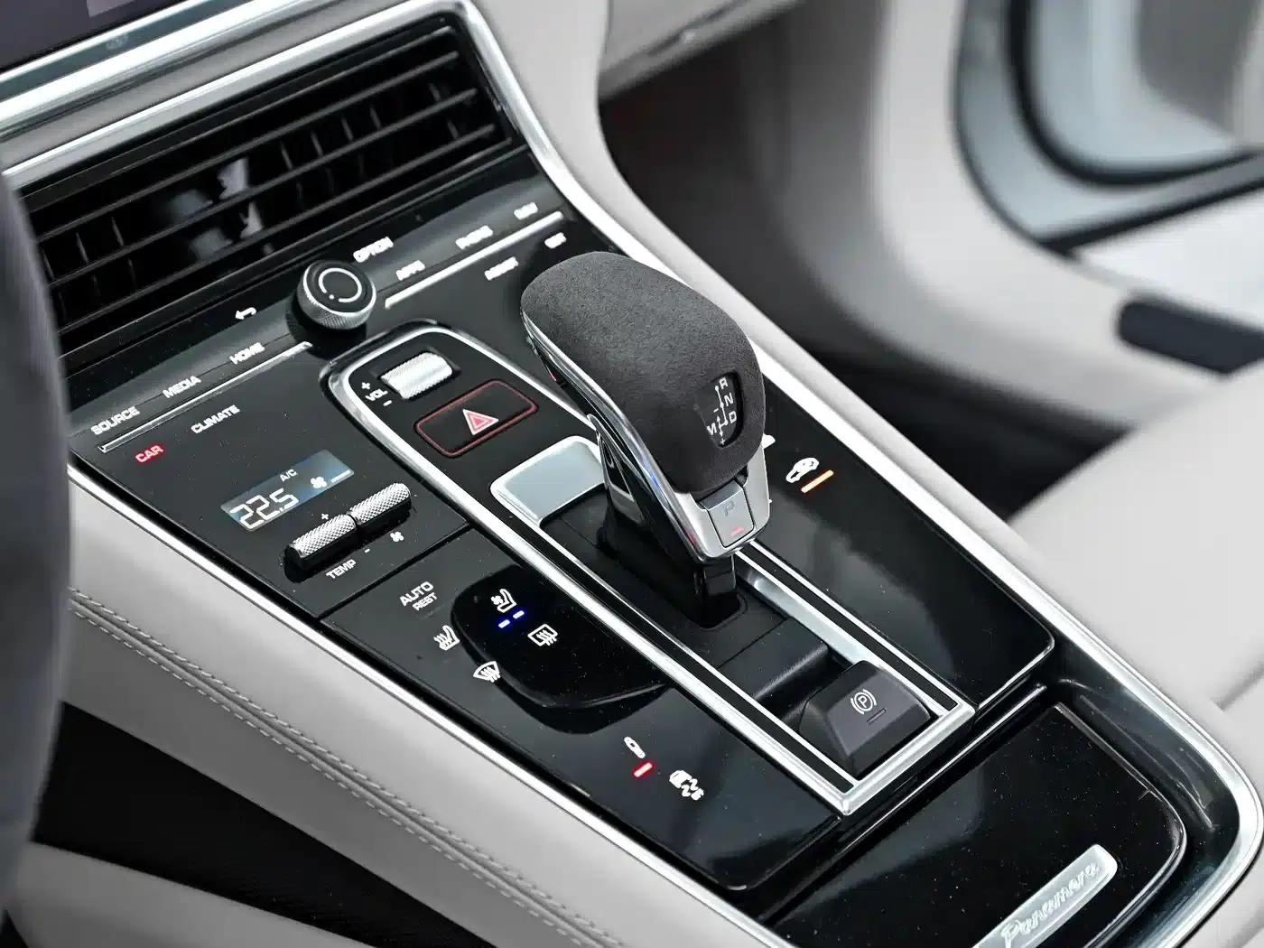 Panamera 2021 Panamera 4 Sport Turismo 2.9T — миниатюра 8
