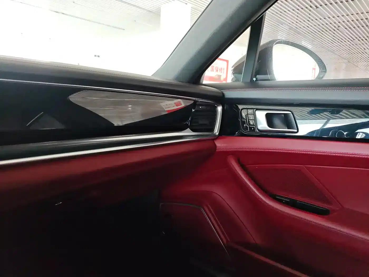 2017 Panamera 4 Executive Long Wheelbase 3.0T — миниатюра 12