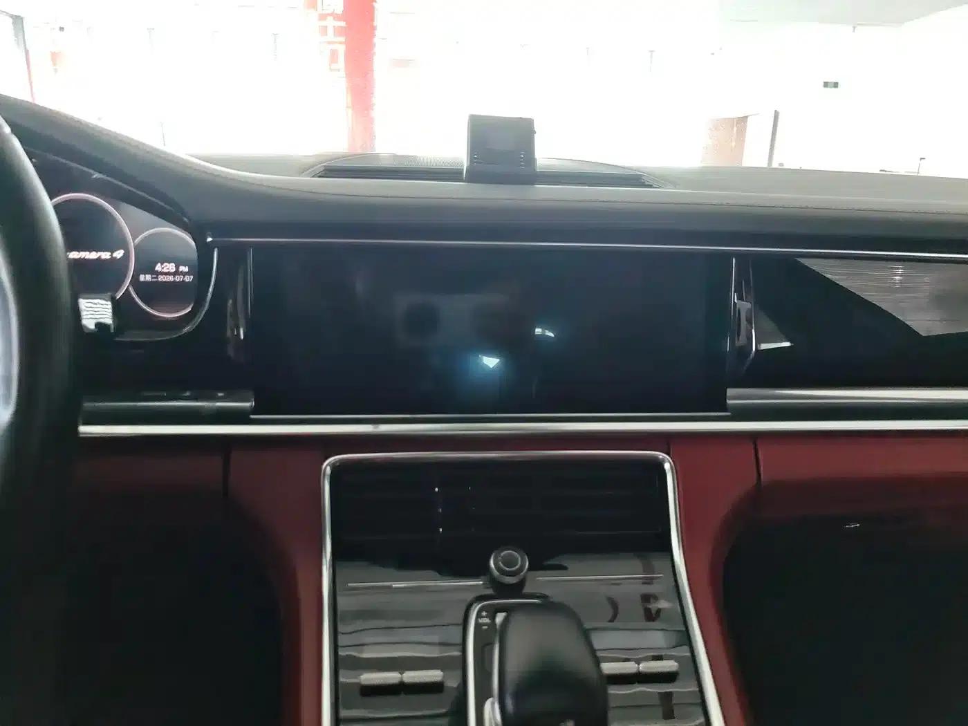 2017 Panamera 4 Executive Long Wheelbase 3.0T — миниатюра 10