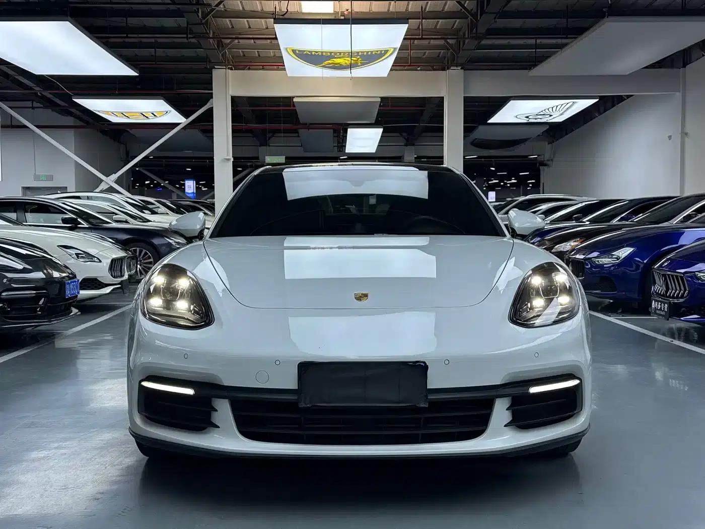 2017 Panamera 3.0T — миниатюра 2