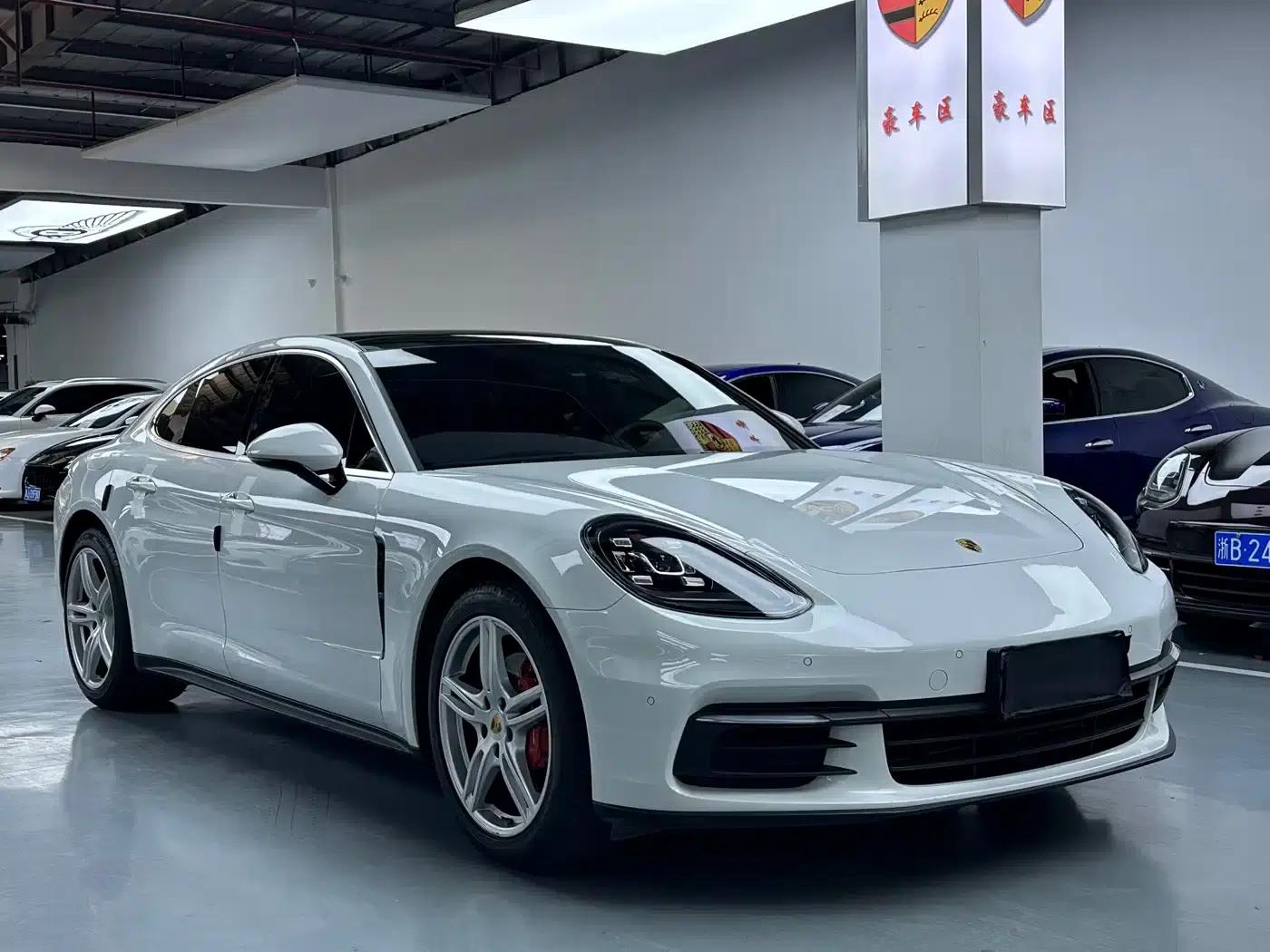 2017 Panamera 3.0T — миниатюра 3
