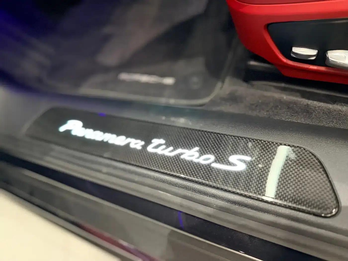2019 Panamera 4 Executive Long Wheelbase 2.9T — миниатюра 9
