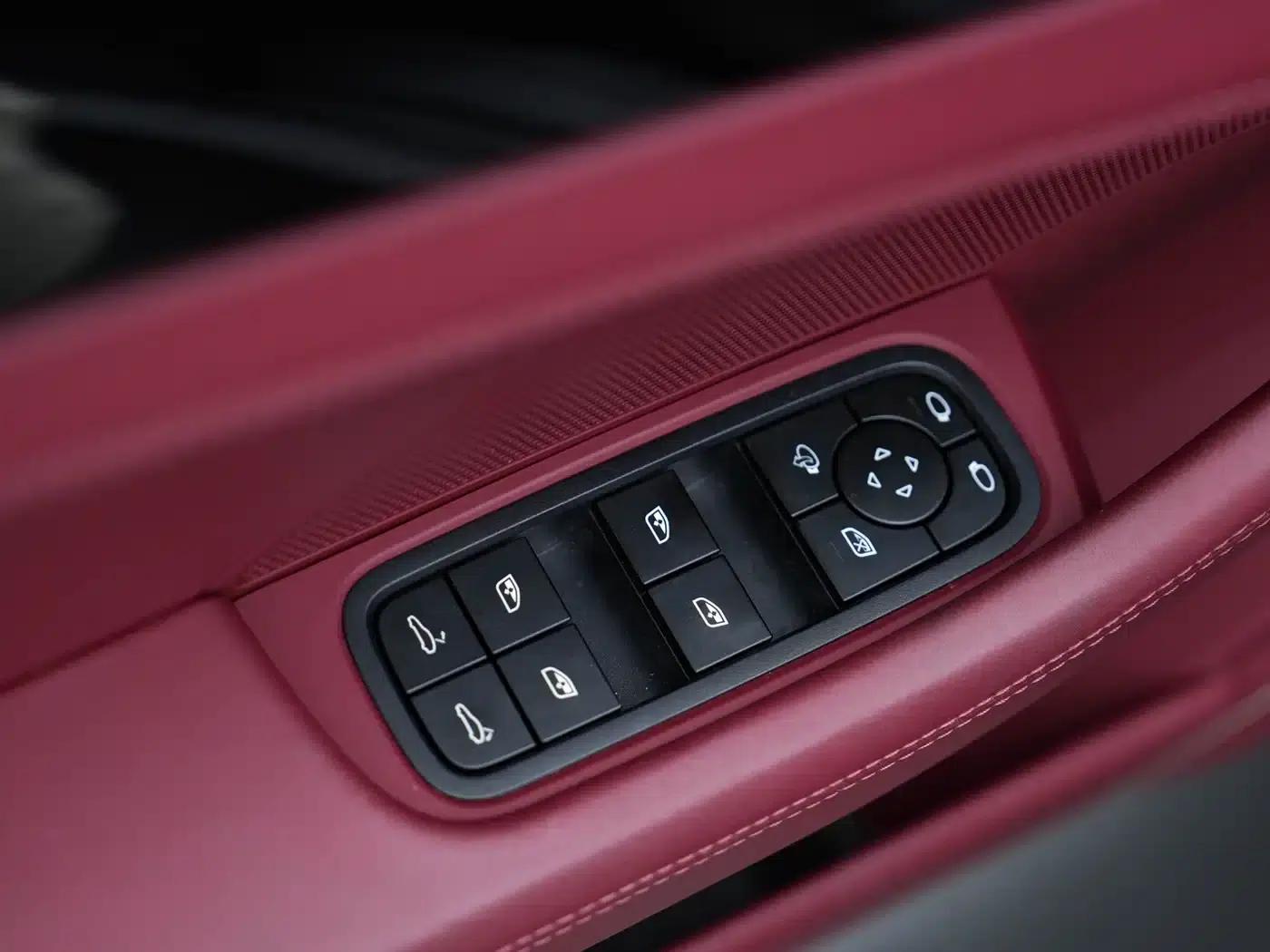 2023 Panamera 2.9T Platinum Edition — миниатюра 13