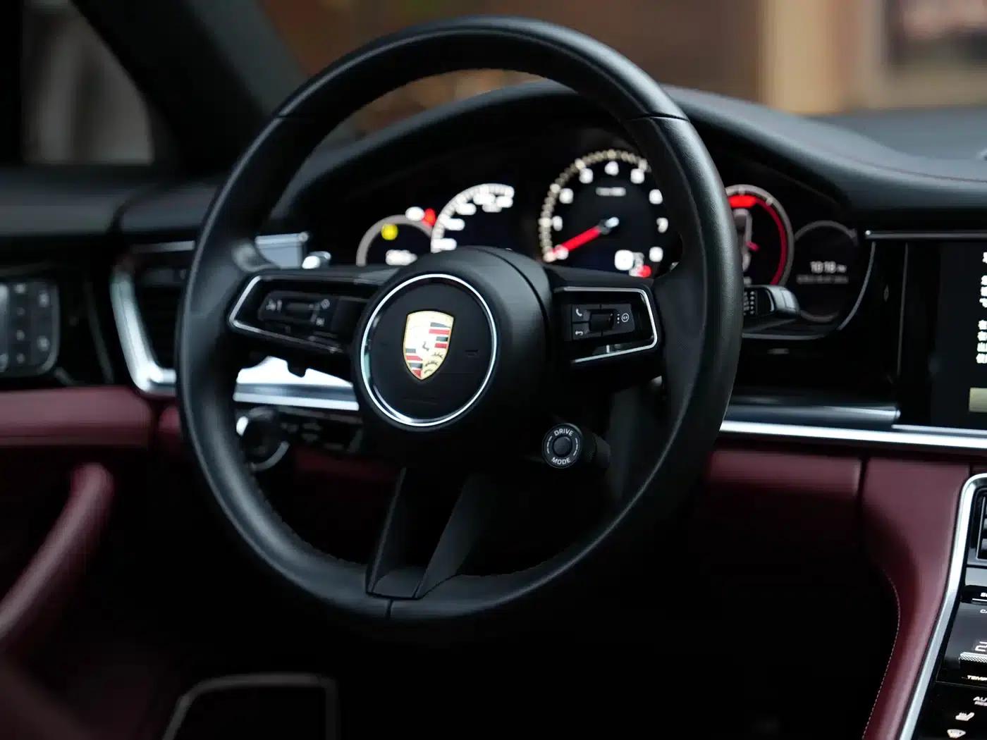 2023 Panamera 2.9T Platinum Edition — миниатюра 32