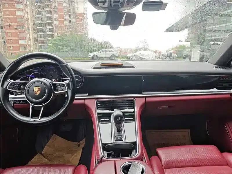 2017 Panamera Executive Long Wheelbase 3.0T — миниатюра 5