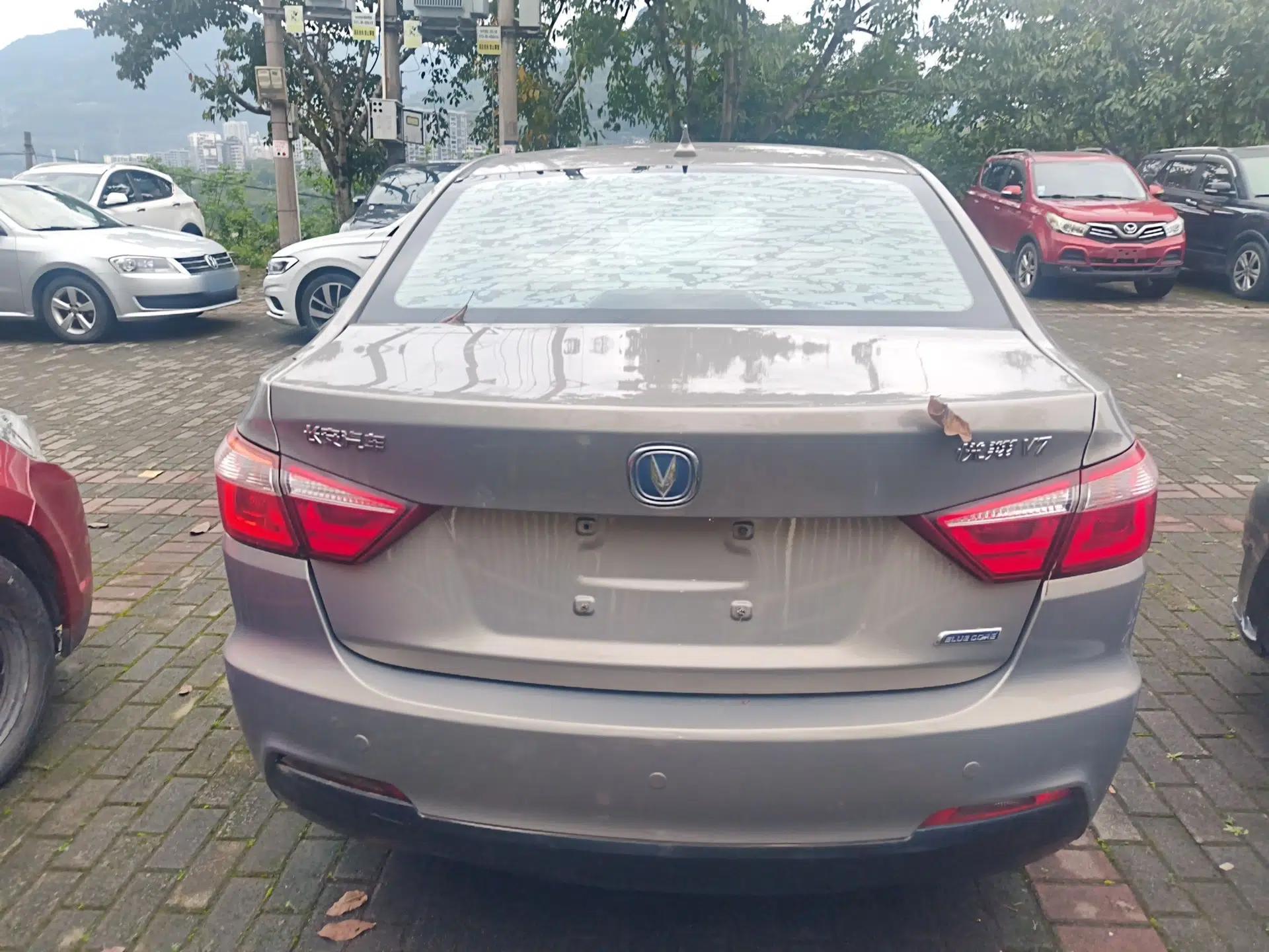 CHANGAN Alsvin V7 2016 1.6L Manual Enjoyment Model China V Standard — миниатюра 5