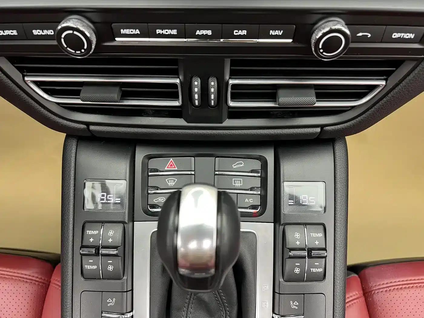 2021 Macan 2.0T — миниатюра 23
