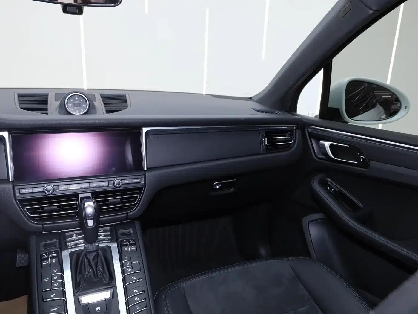 2018 Macan 2.0T — миниатюра 17